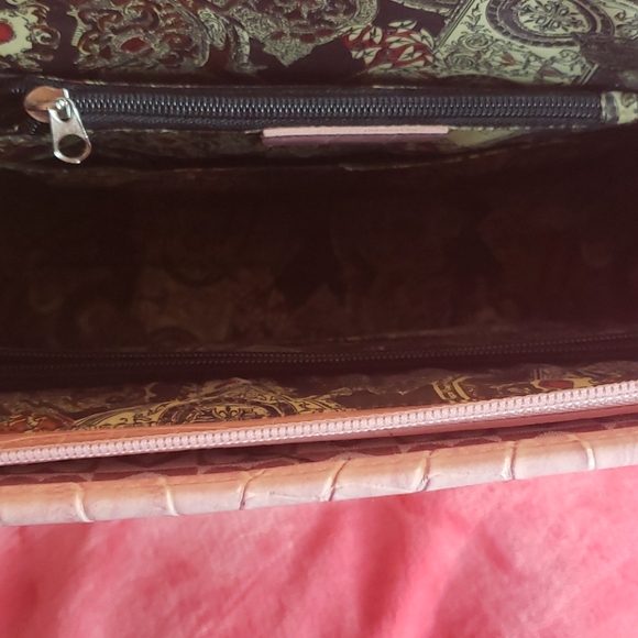 Pink Briefcase - Picture 5 of 5